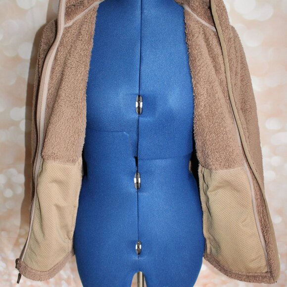 Marmot Brown Faux Fur Full Zip Hooded Jacket Size M Super Soft Style A91040 - Picture 10 of 16